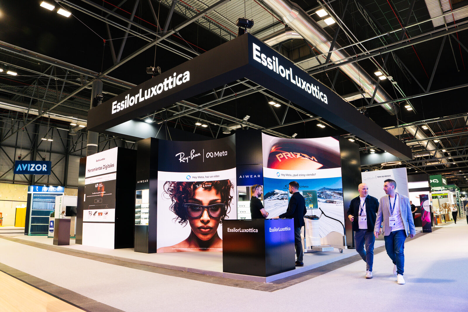 Stand de EssilorLuxottica en ExpoÓptica