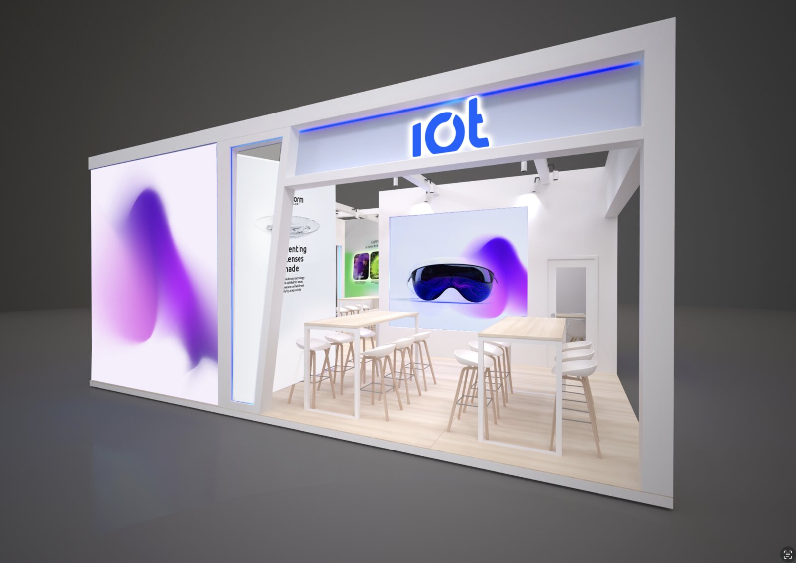 Visitantes en el stand de IOT en MIDO